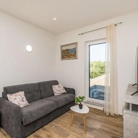 Apartman With A Swimming Pool Lukoran, Ugljan - 23933